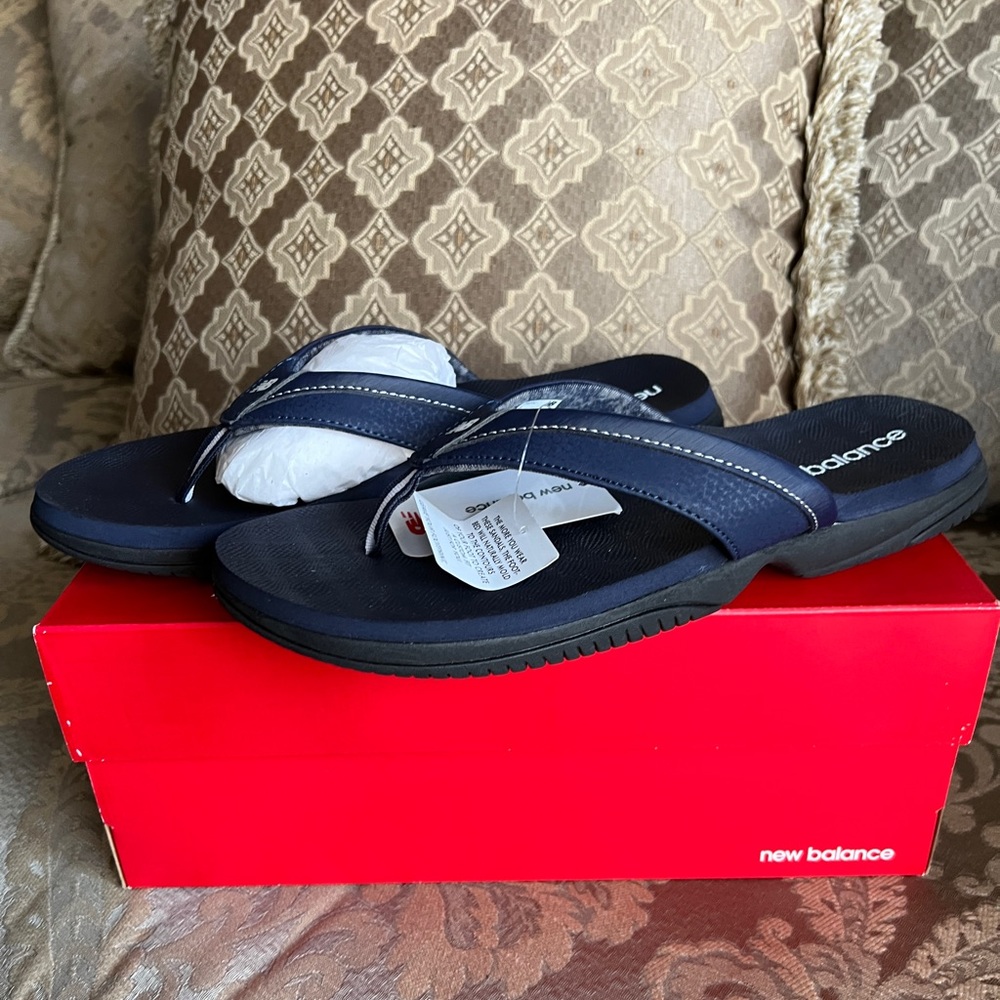 NWT New Balance sandals in blue in size 10